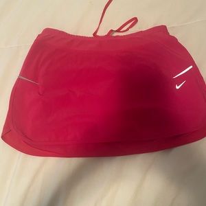 Pink Nike skirt size Small! Great condition!